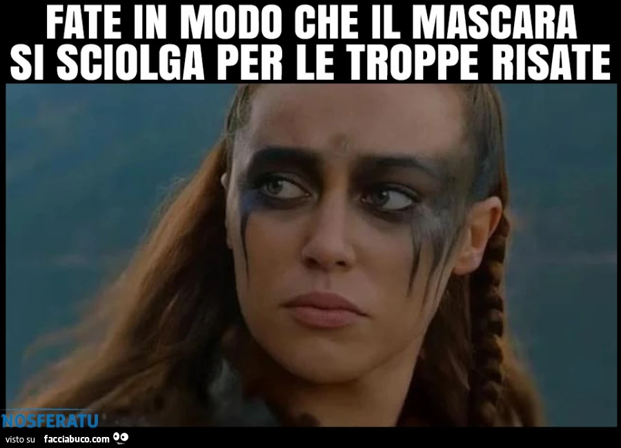 Fate in modo che il mascara si sciolga per le troppe risate
