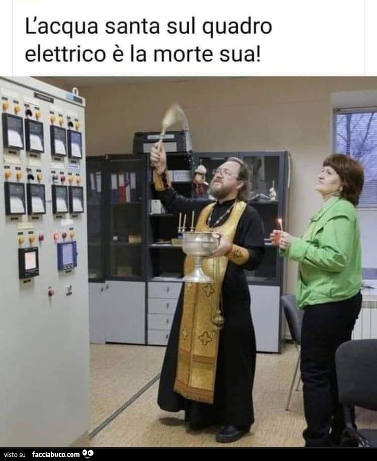 Tutti i meme su Acqua santa 