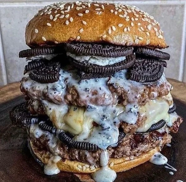 Cheeseburgher e… oreo?