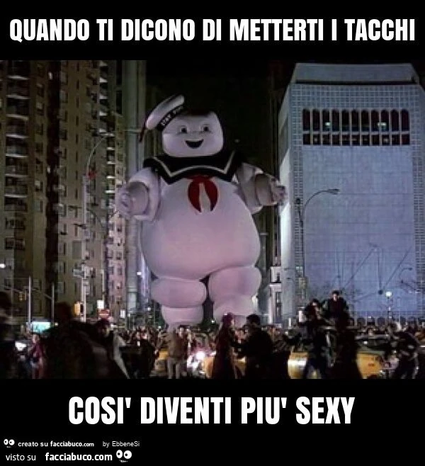Quando ti dicono di metterti i tacchi così diventi più sexy