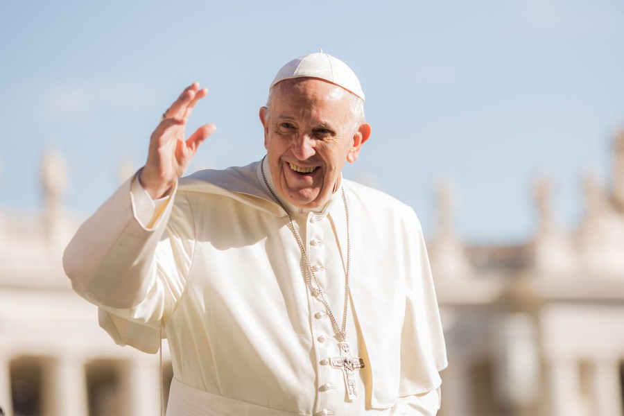 Papa 10 anni pontificato dimissioni