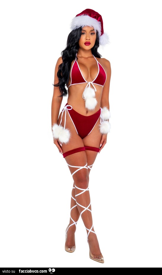 Donna sexy vestita in intimo natalizio